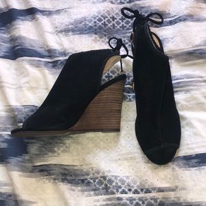 Kristin Cavallari Chinese Laundry Wedge